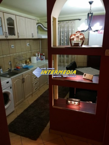 apartament-3-camere-decomandate-de-inchiriat-mobilat-complet-alba-iulia-zona-centru-16